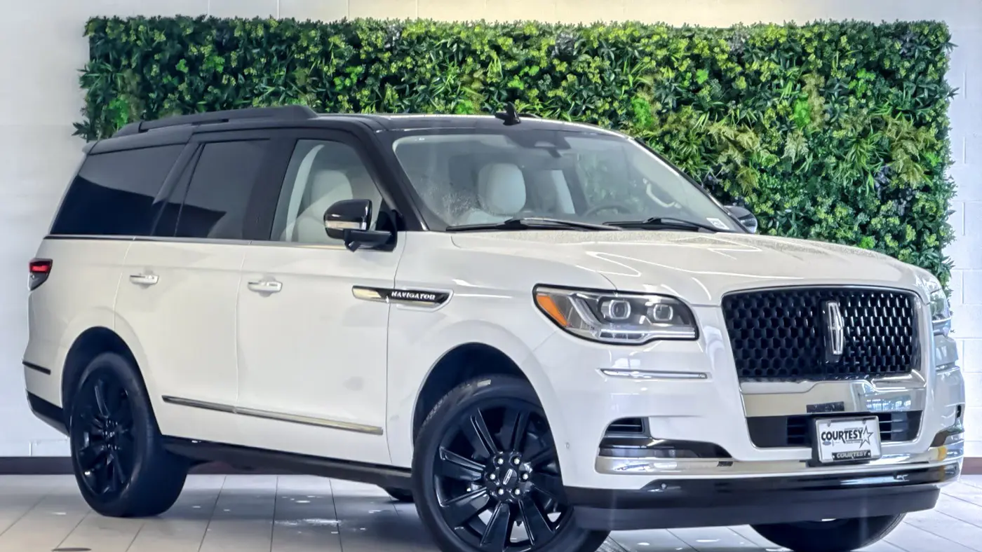 2024 Lincoln Navigator Black Label