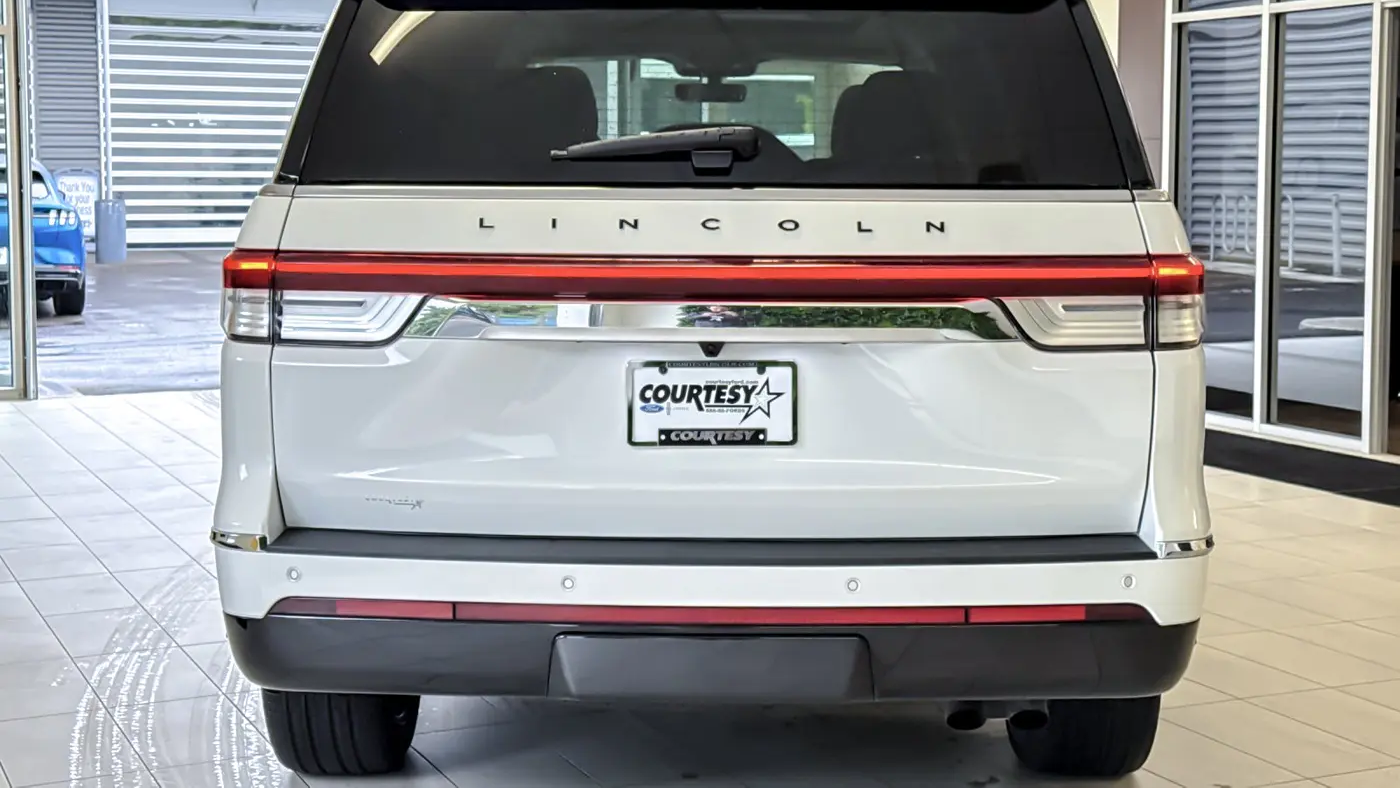 2024 Lincoln Navigator Black Label