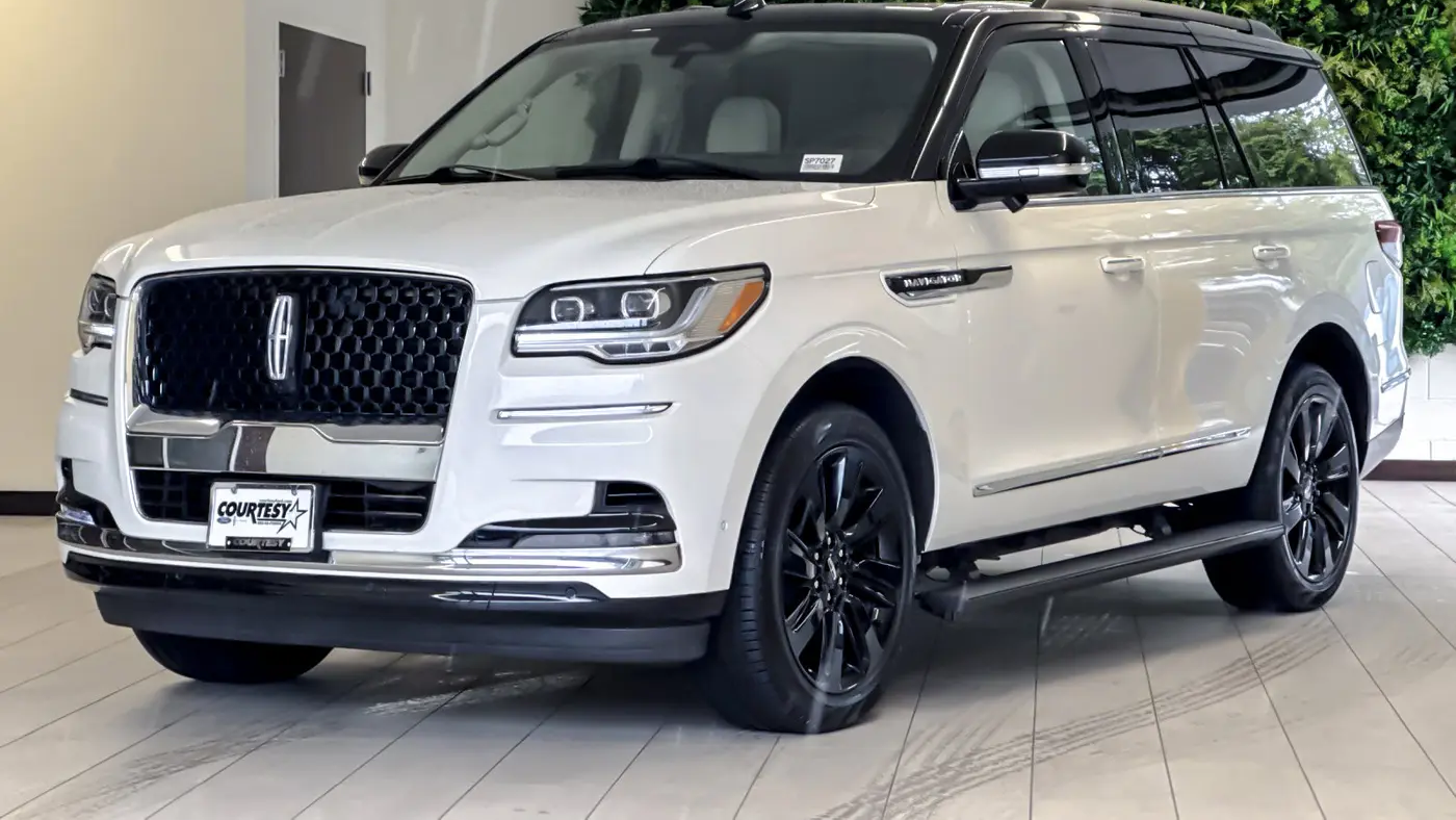 2024 Lincoln Navigator Black Label