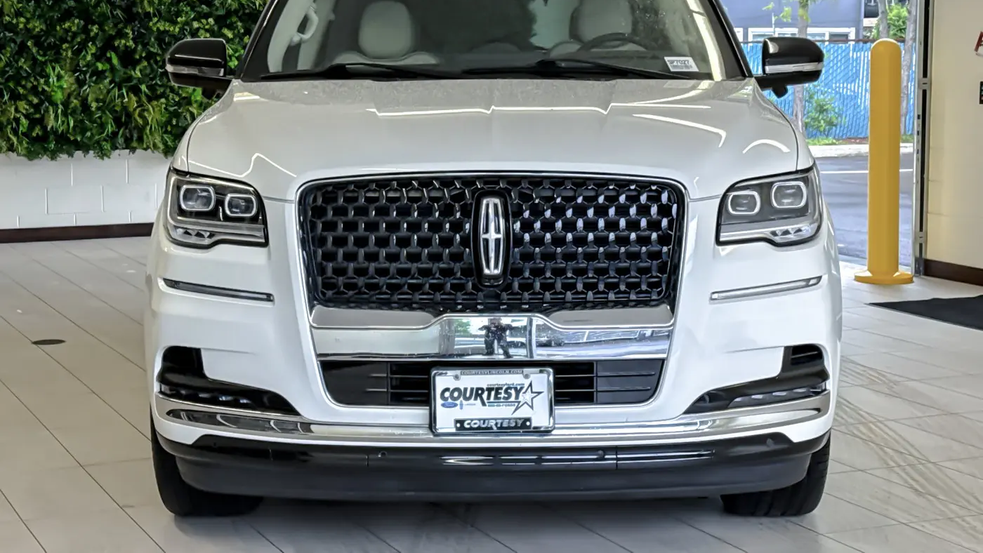 2024 Lincoln Navigator Black Label