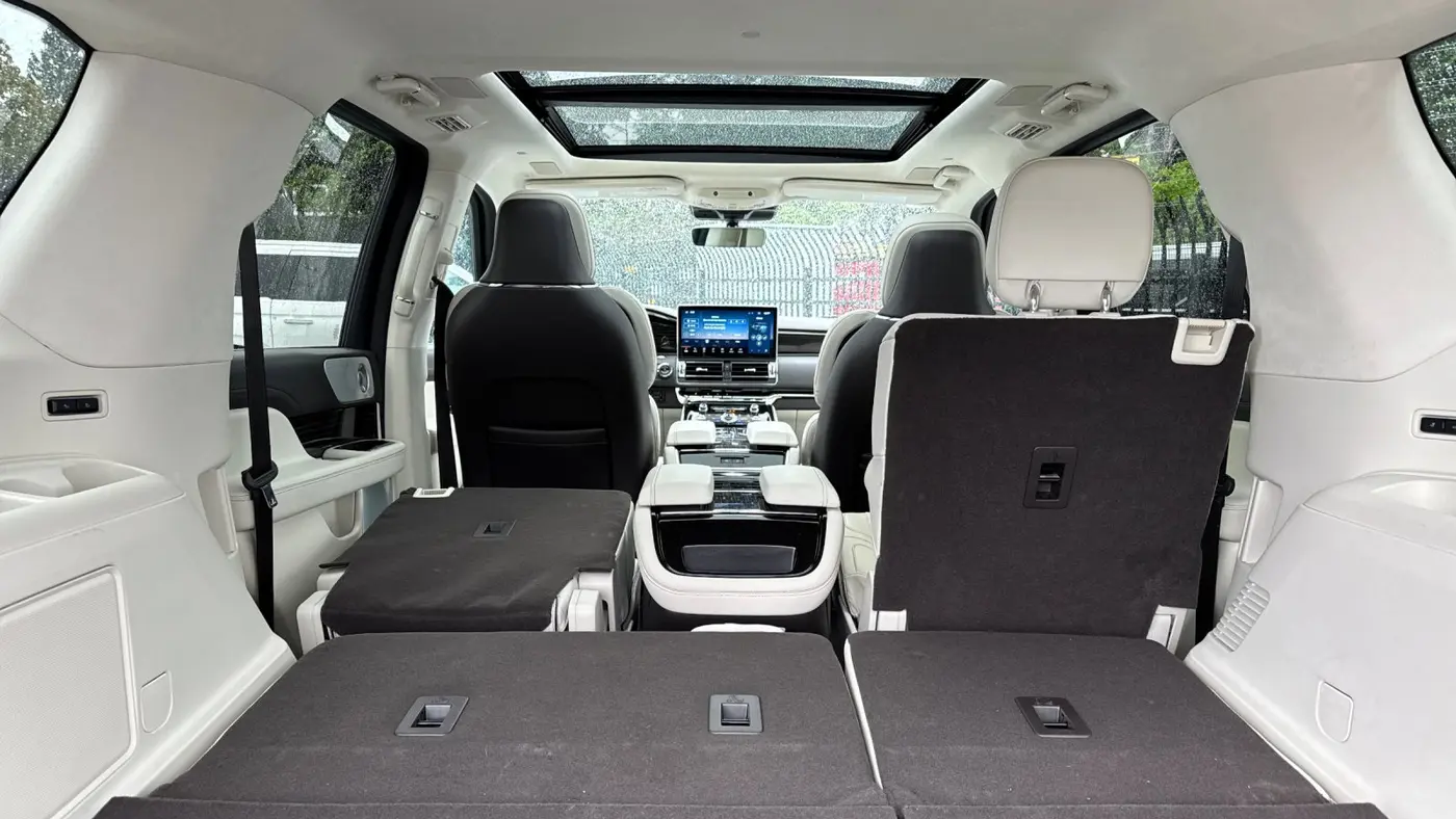 2024 Lincoln Navigator Black Label