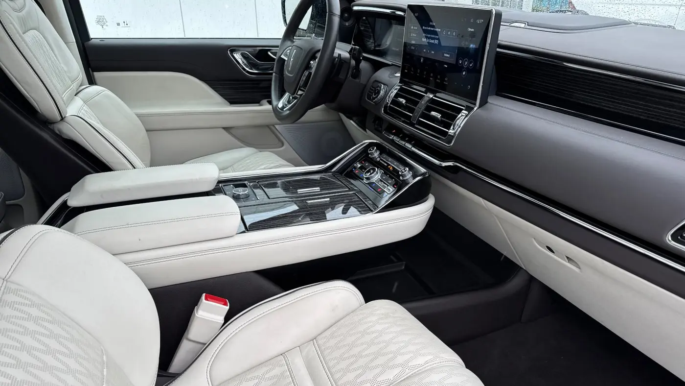 2024 Lincoln Navigator Black Label