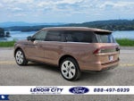 2025 Navigator Thumbnail 5