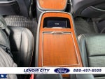 2025 Navigator Thumbnail 14