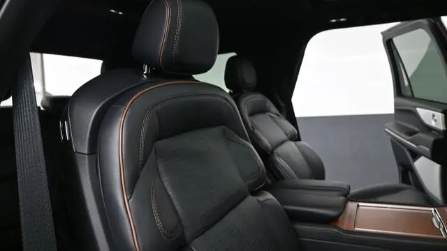 2025 Lincoln Navigator Black Label