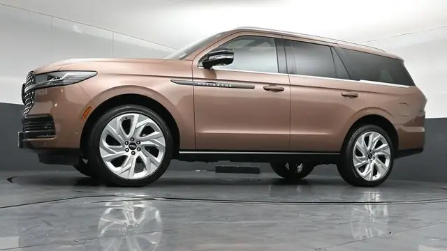 2025 Lincoln Navigator Black Label