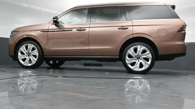 2025 Lincoln Navigator Black Label