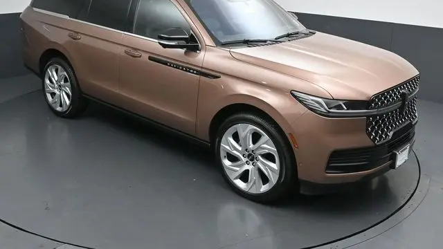 2025 Lincoln Navigator Black Label