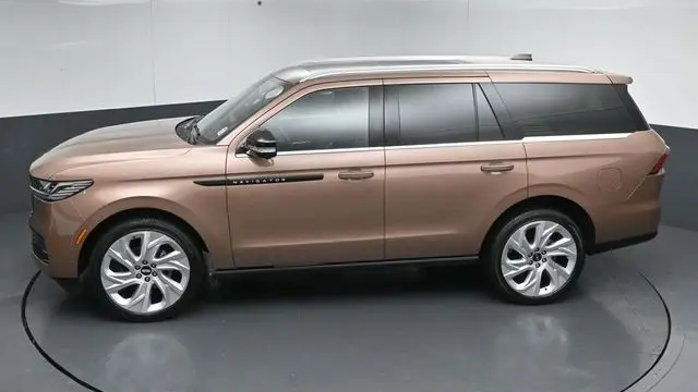2025 Lincoln Navigator Black Label