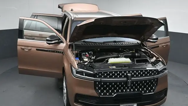 2025 Lincoln Navigator Black Label