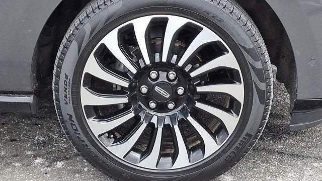 2023 Lincoln Navigator Black Label