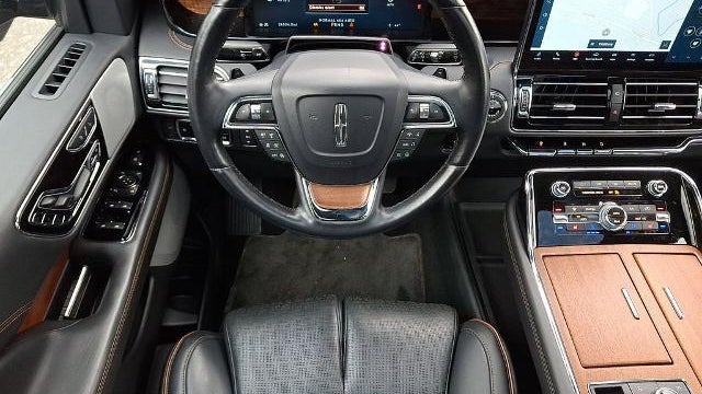 2023 Lincoln Navigator Black Label