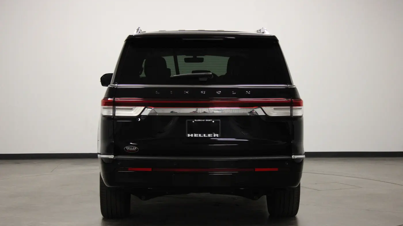 2023 Lincoln Navigator Black Label