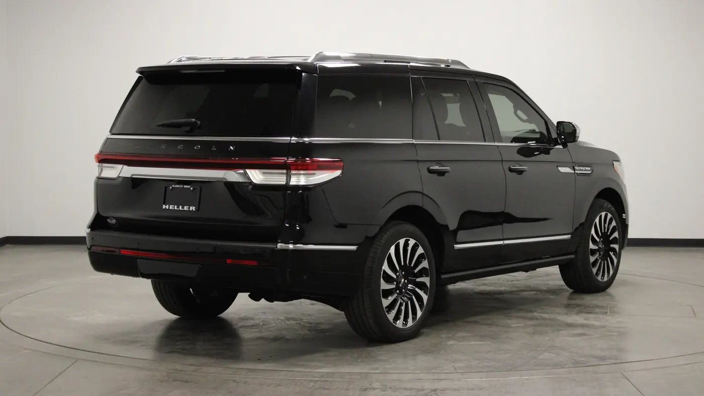 2023 Lincoln Navigator Black Label