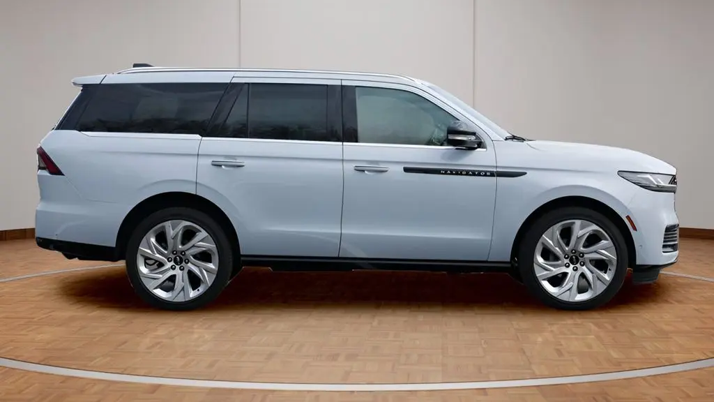2025 Lincoln Navigator Black Label