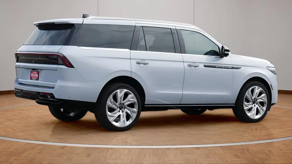 2025 Lincoln Navigator Black Label