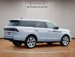 2025 Navigator Thumbnail 5