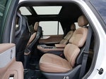 2025 Navigator Thumbnail 11
