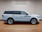 2025 Navigator Thumbnail 4