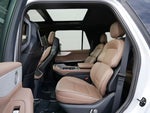 2025 Navigator Thumbnail 11