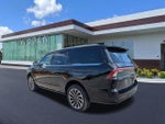 2025 Navigator Thumbnail 3