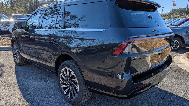 2025 Lincoln Navigator Black Label