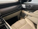 2019 Navigator Thumbnail 10