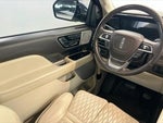 2019 Navigator Thumbnail 11