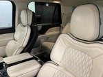 2019 Navigator Thumbnail 16