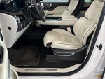 2019 Navigator Thumbnail 17