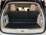 2019 Navigator Thumbnail 23