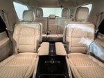 2019 Navigator Thumbnail 26