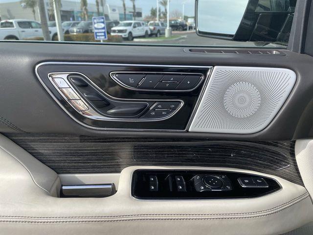 2021 Lincoln Navigator - $49,999