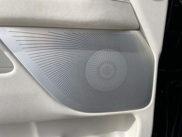 2021 Lincoln Navigator - $49,999