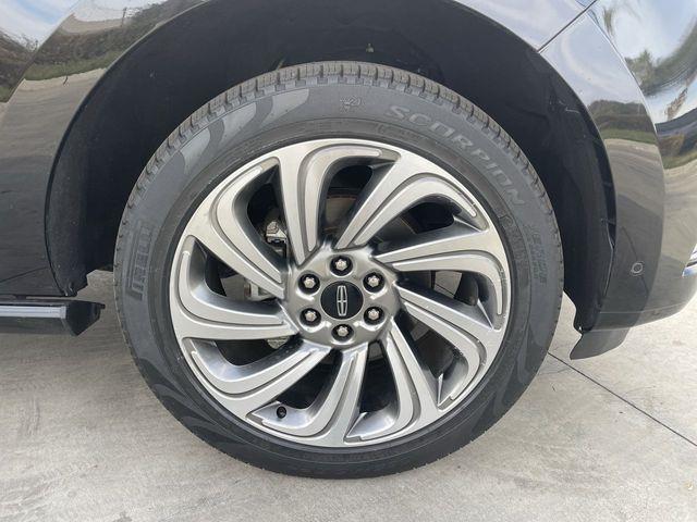 2021 Lincoln Navigator - $49,999