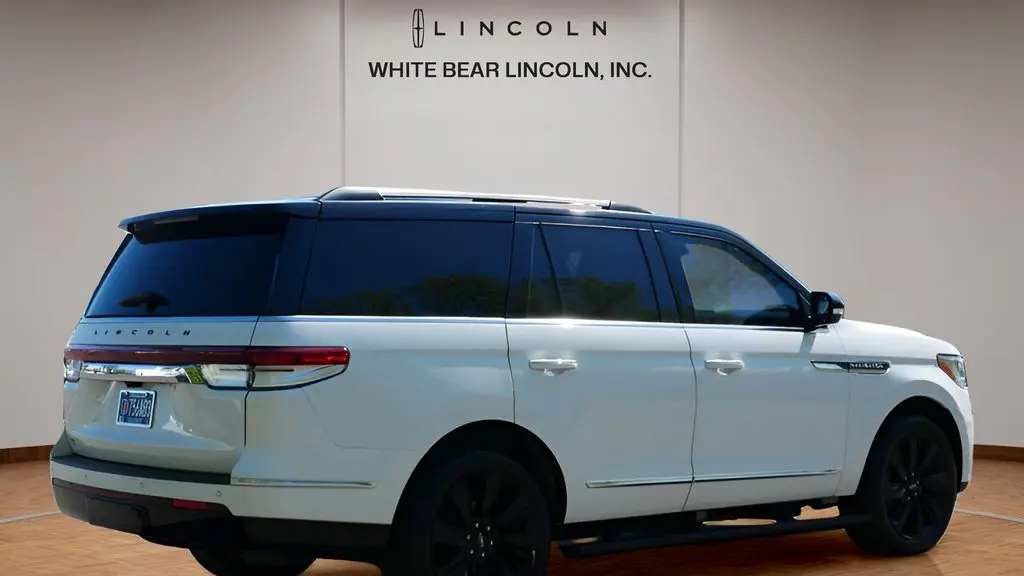 2022 Lincoln Navigator Black Label