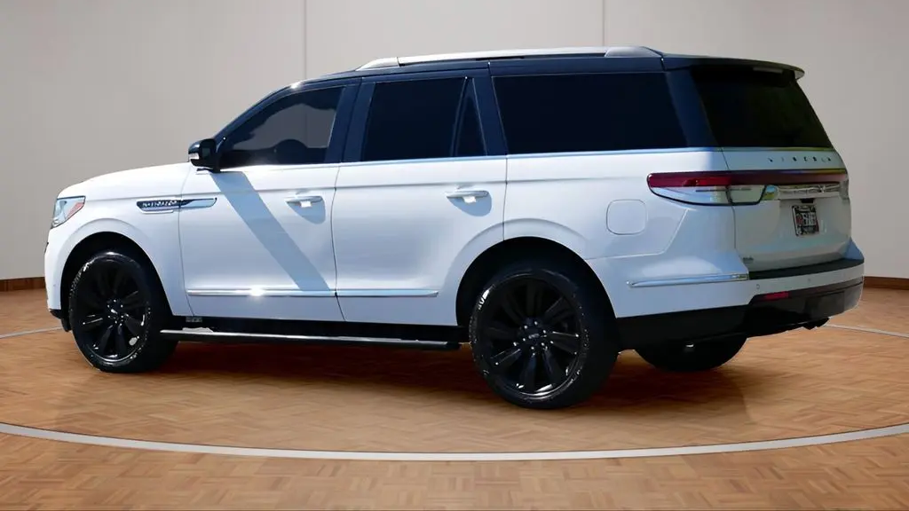 2022 Lincoln Navigator Black Label