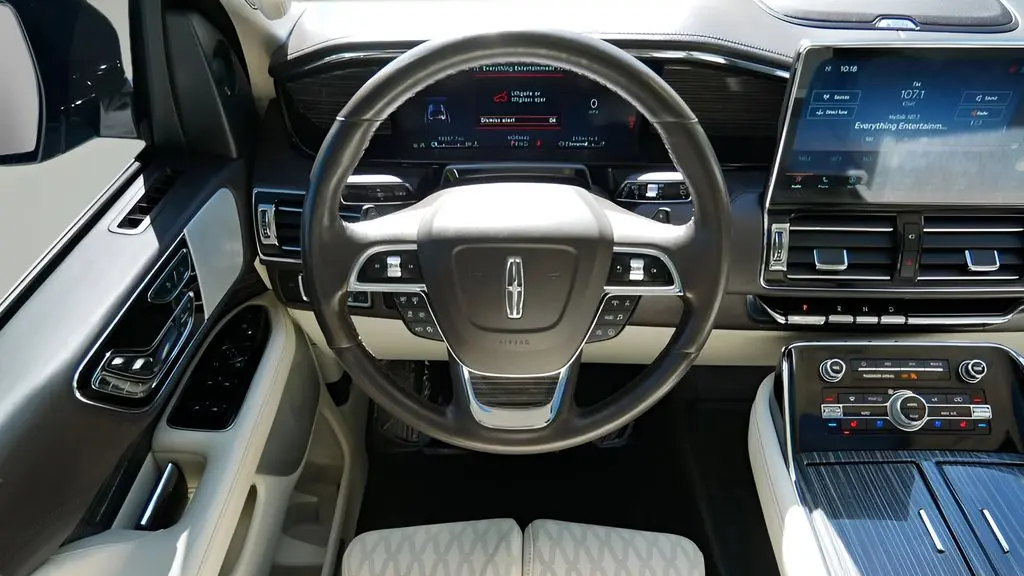 2022 Lincoln Navigator Black Label