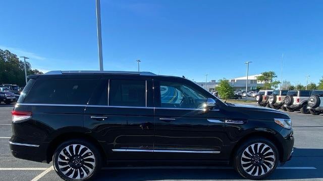 2022 Lincoln Navigator Black Label