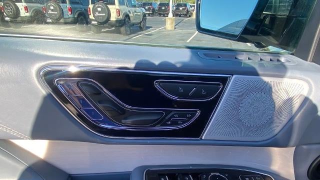 2022 Lincoln Navigator Black Label