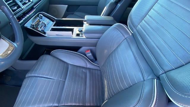 2022 Lincoln Navigator Black Label