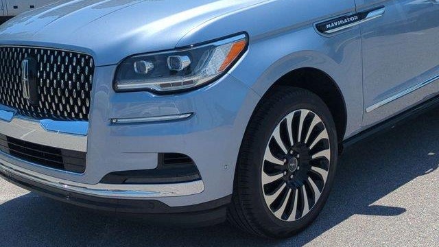 2022 Lincoln Navigator Black Label