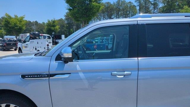 2022 Lincoln Navigator Black Label