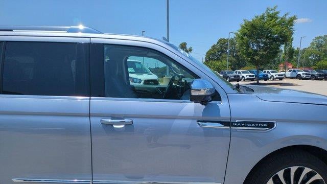 2022 Lincoln Navigator Black Label