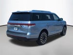 2022 Navigator Thumbnail 5