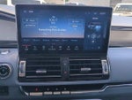 2022 Navigator Thumbnail 24