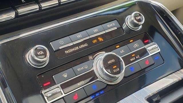 2021 Lincoln Navigator Black Label