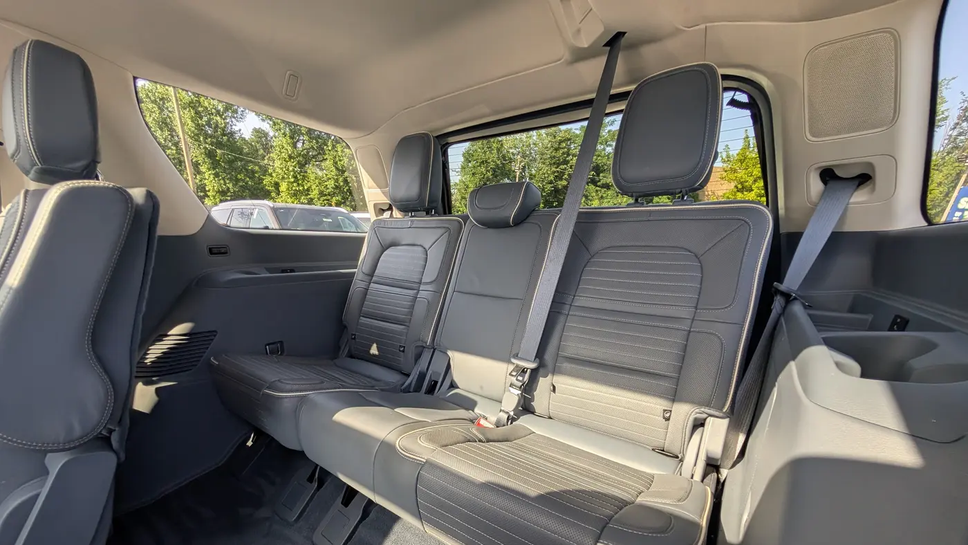 2022 Lincoln Navigator Black Label