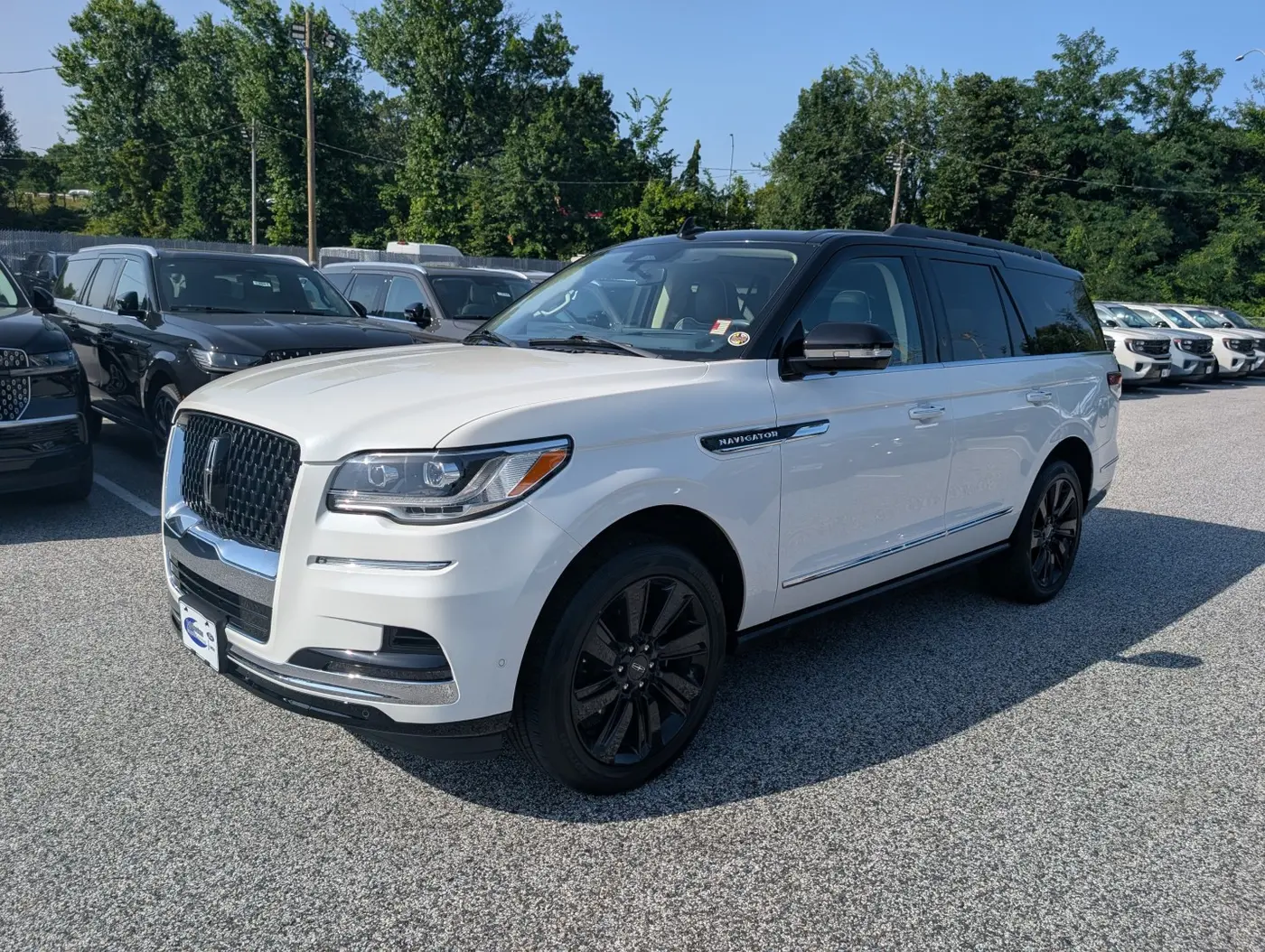 2022 Lincoln Navigator - $57,500