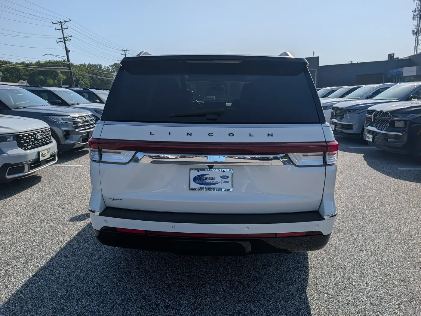 2022 Lincoln Navigator - $57,500